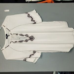 Paige Size Large Blouse Embroidered White Boho peasant style size small